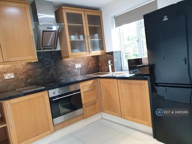 House for rent in Golders Green, Greater London