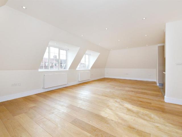 Apartment for rent in London Borough of Camden, Greater London