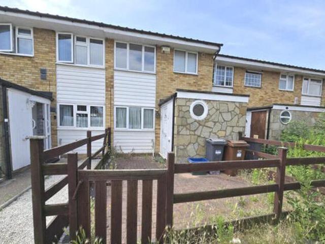 House for sale in Greater London