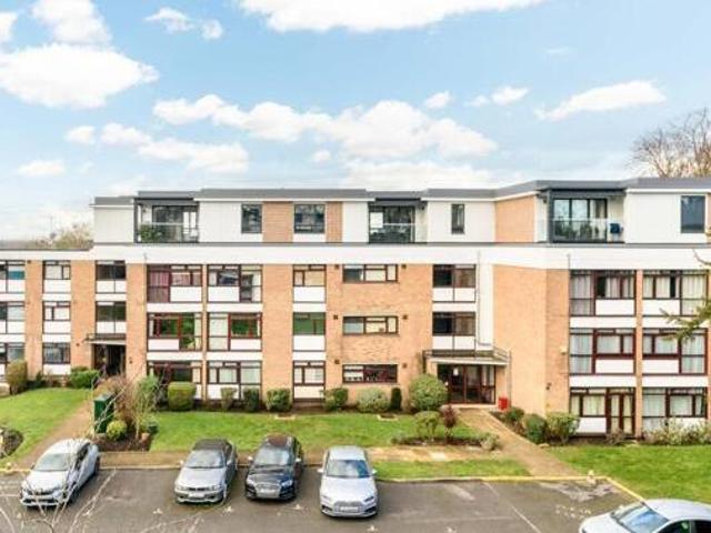 House for sale in Weybridge, Elmbridge