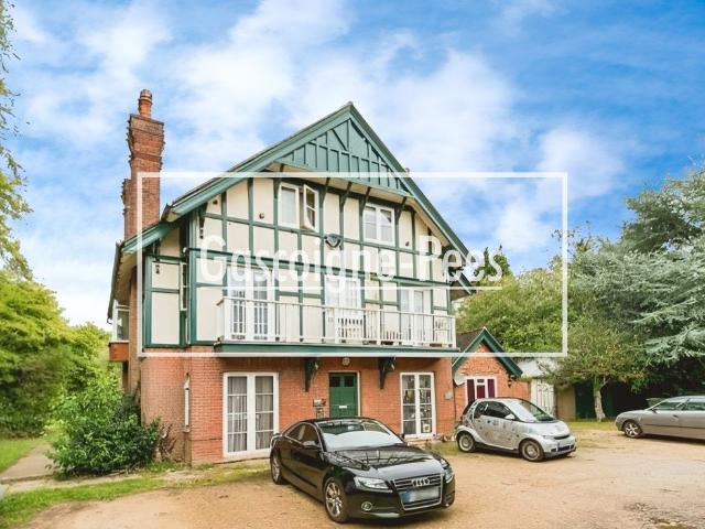 House for rent in Berg Estate, Basingstoke and Deane