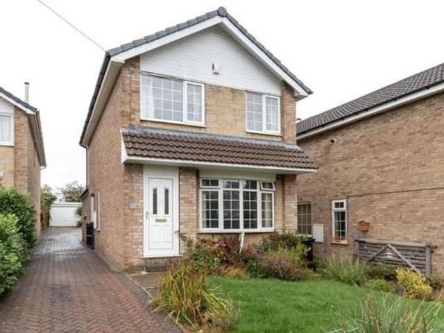 House for sale in Pudsey, West Yorkshire