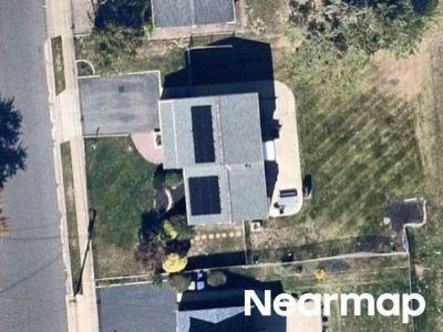 House for sale in Edison, New Jersey