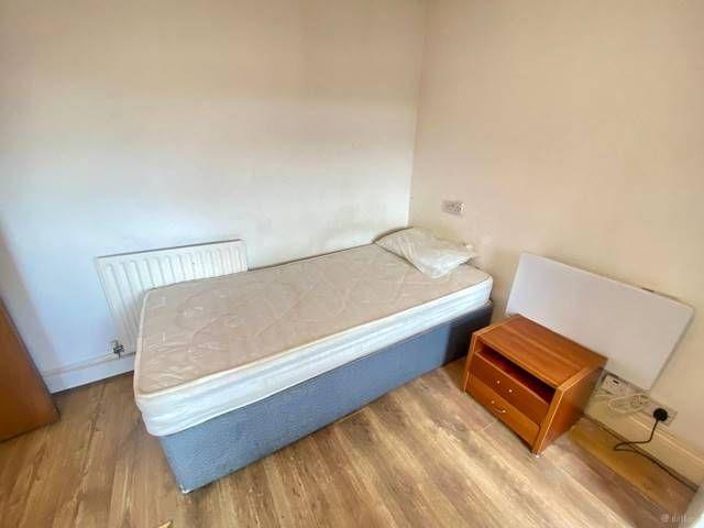 Apartment to rent in Bluebell, North Tipperary