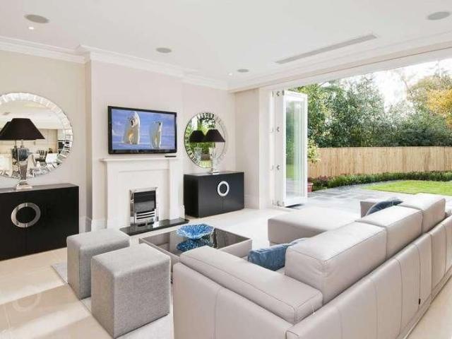 House for rent in Hadley Wood, Greater London