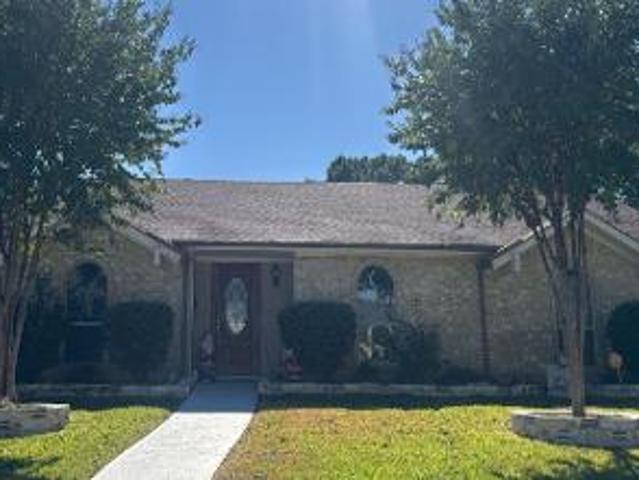 House for sale in Lewisville, Texas