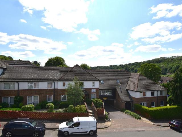 Apartment for rent in Hillview, Surrey