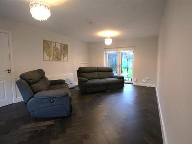 Property to rent in Bluebell, North Tipperary