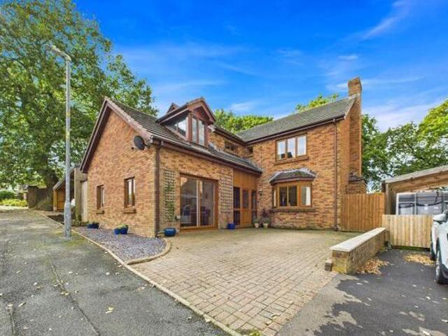 House for sale in Narberth, Pembrokeshire