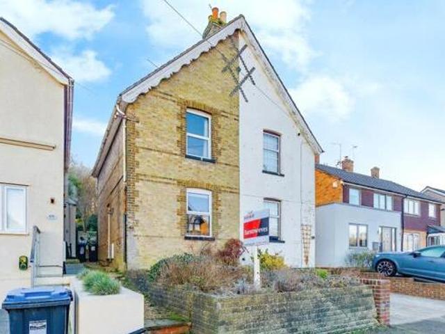 House for sale in Hillview, Surrey