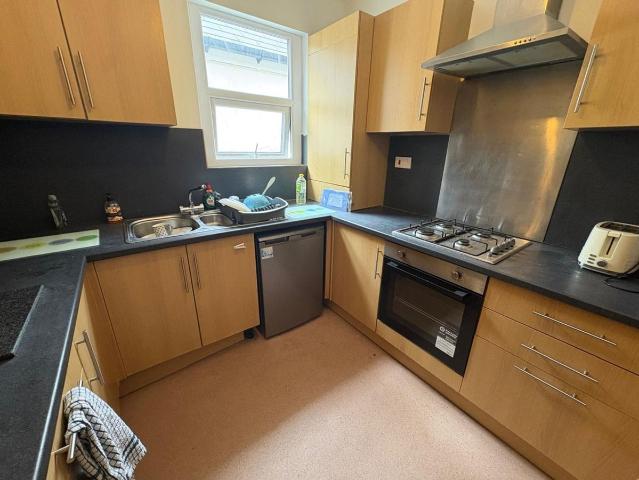 Apartment for rent in Nangreaves, Wales