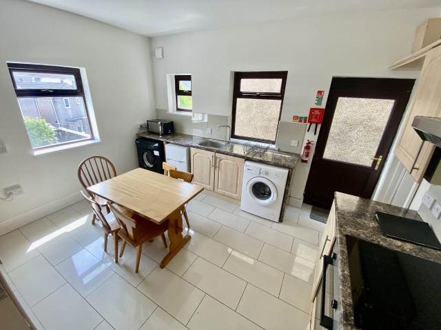 Apartment for rent in Brynmill, Swansea