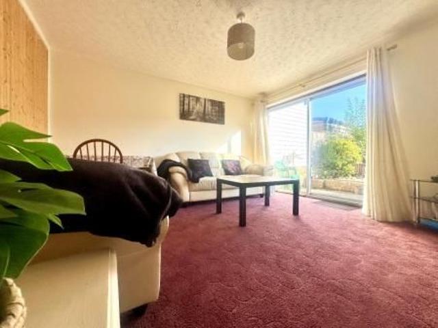Room for rent in Hales Place, The Bridge