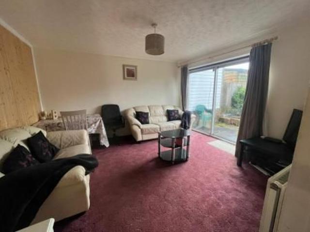Room for rent in Hales Place, The Bridge