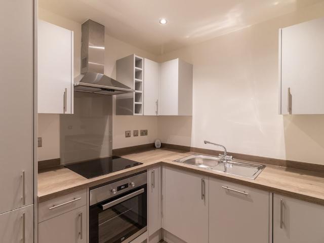 Room for rent in Broomhill, Chadsmoor