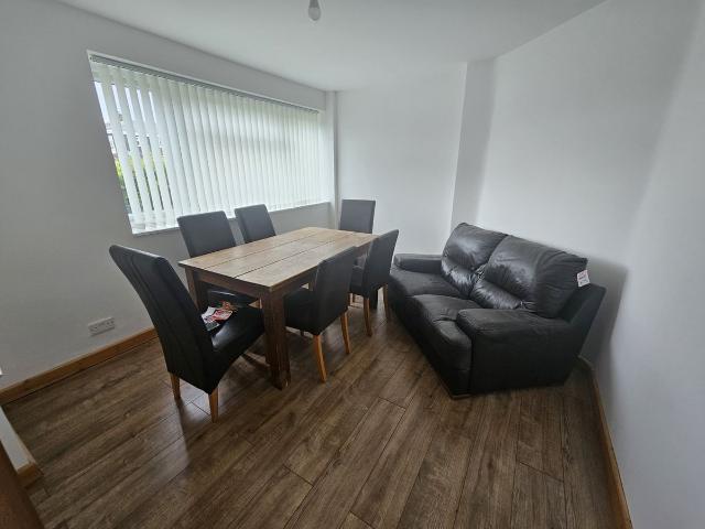 House for rent in Lee Chapel, Essex