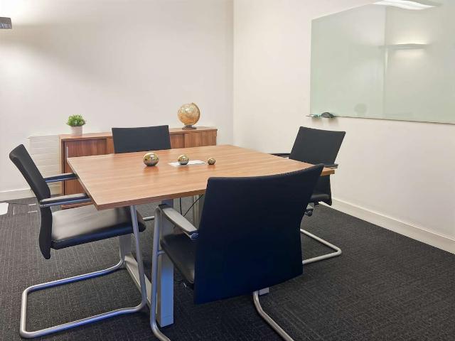 Büro mieten in Aldesago, Tessin