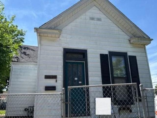 House for sale in New Albany, Indiana