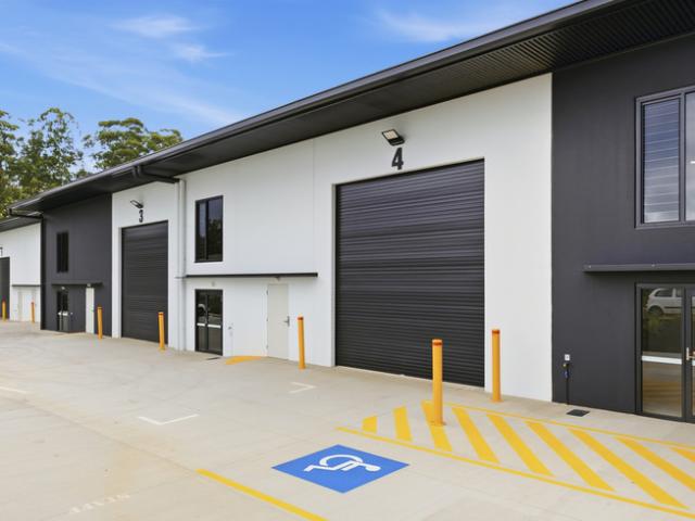 Warehouse for rent in Kings Creek, Queensland