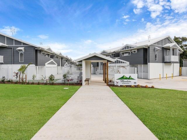 Townhouse for rent in Beerwah, Sunshine Coast Regional