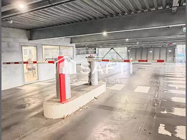Garage vente à Bordeaux, Bègles