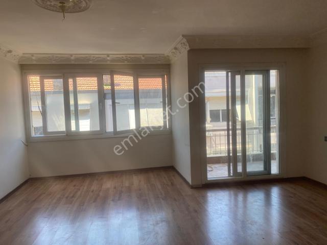 Konak, İzmir içerisinde satılık mülk