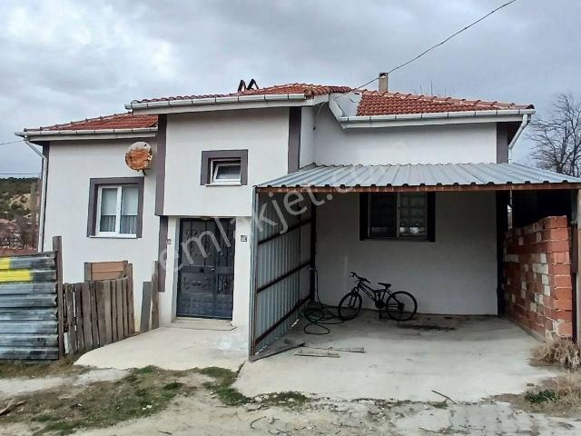 Bozüyük içerisinde satılık Köy evi