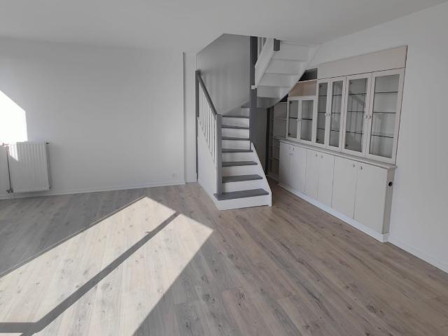 Duplex location à Évry, Petit-bourg