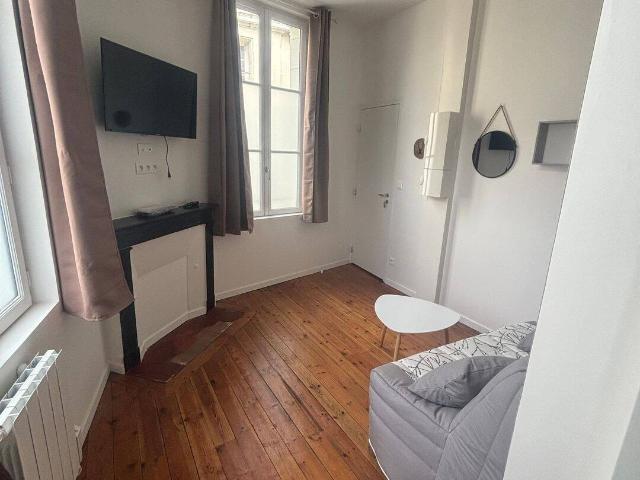 Studio location à Faubourg Saint-Jacques, Châtellerault