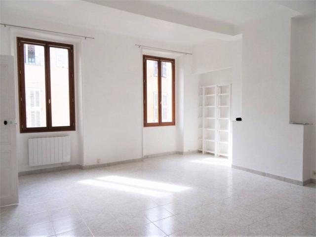 Appartement location à Châteaudouble, Var