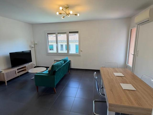 Appartement location à Arrondissement de Toulon, Sanary-sur-mer