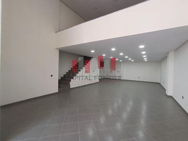 Local commercial location à Anfa, Gharb-Chrarda-Beni Hssen