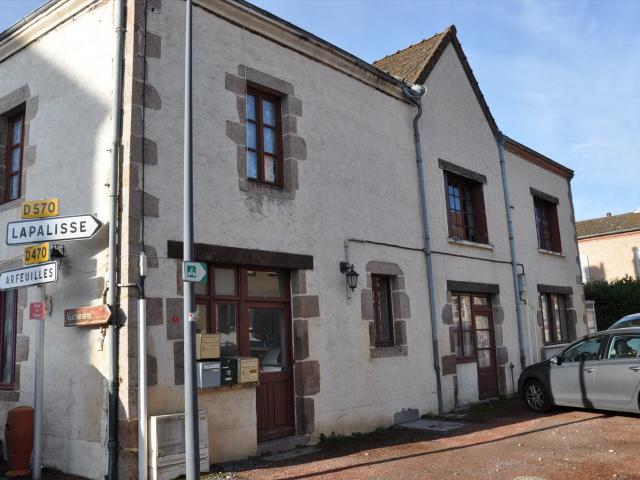 Maison vente à Vichy, Droiturier