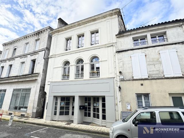 Maison vente à Cognac, Barbezieux-saint-hilaire