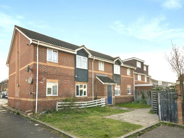 House for rent in London Borough of Hounslow, Greater London