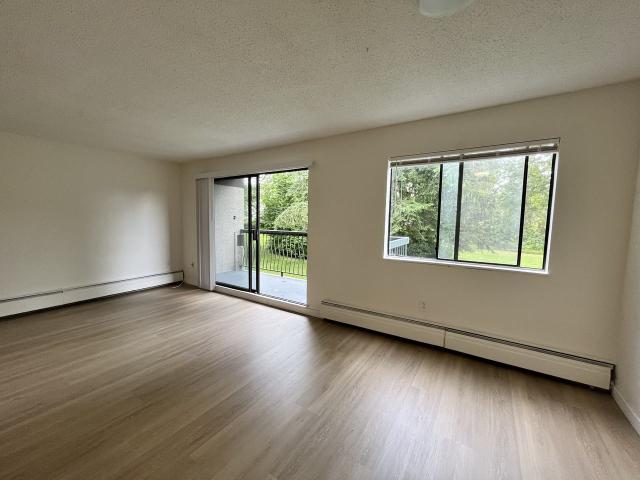 Apartment for rent in Surrey, British Columbia
