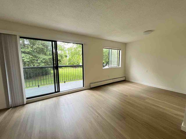 Apartment for rent in Surrey, British Columbia