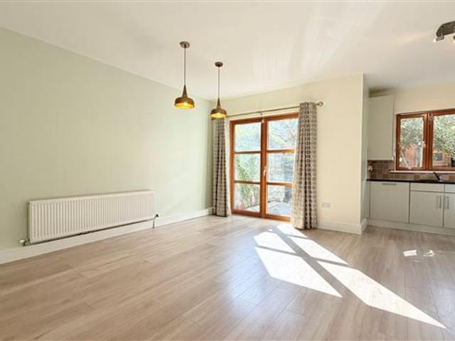 House to rent in Belarmine, Stepaside