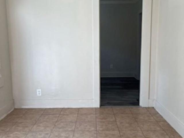 Apartment for rent in Canoga Park, California