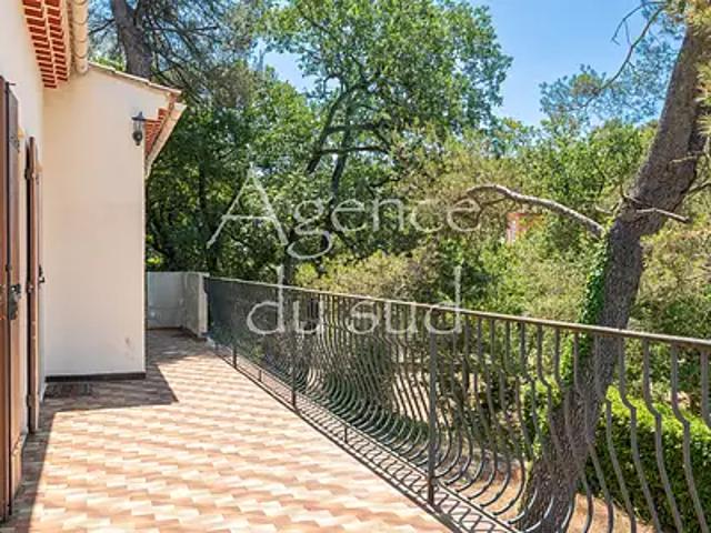 Appartement vente à Le Lotissement de l'Albinos, Belcodène