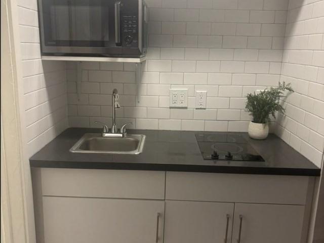 Apartment for rent in Canoga Park, California