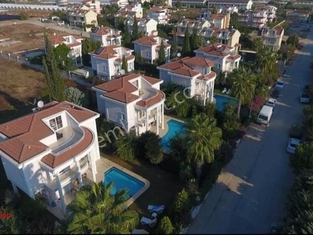 Serik, Kadriye Mahallesi içerisinde satılık Villa