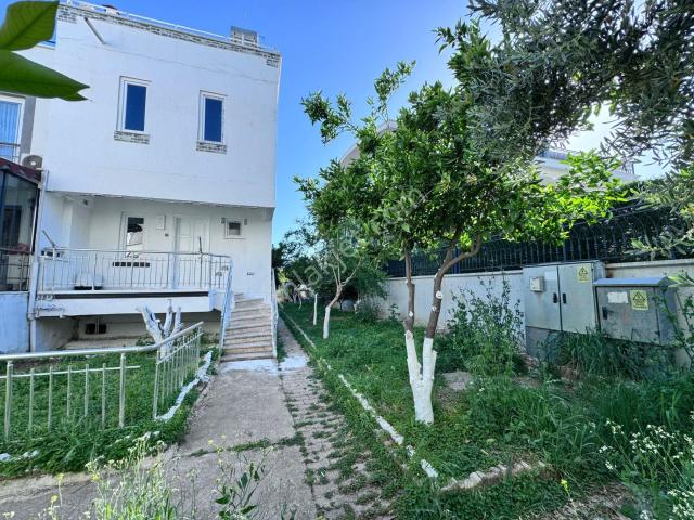 Serik içerisinde satılık Villa