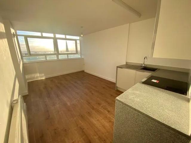 Apartment for rent in Calderstones