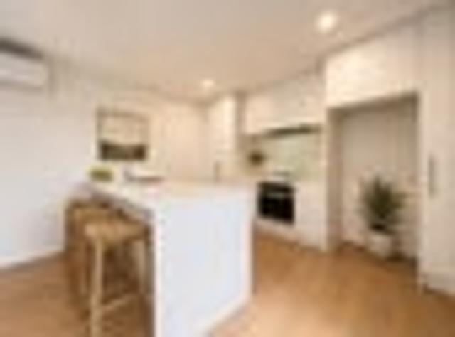 Townhouse for rent in Belfast, Canterbury