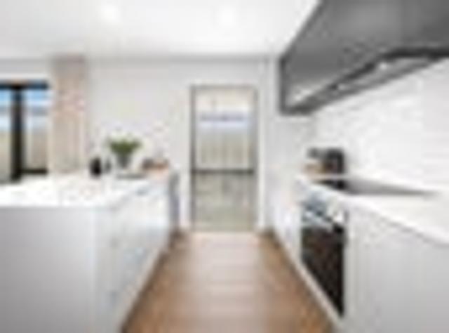 House for rent in Chaslands, Canterbury