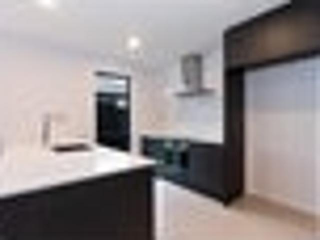 House for rent in Chaslands, Canterbury