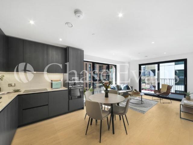 Apartment for rent in Browning Estate, Greater London