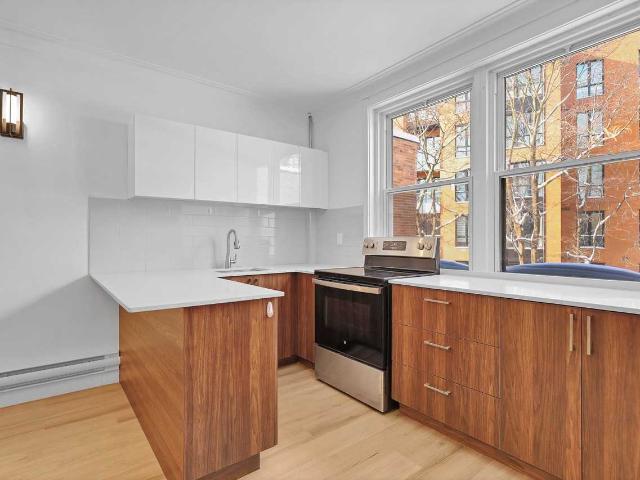 Apartment for rent in St. Leonard's, Quebec