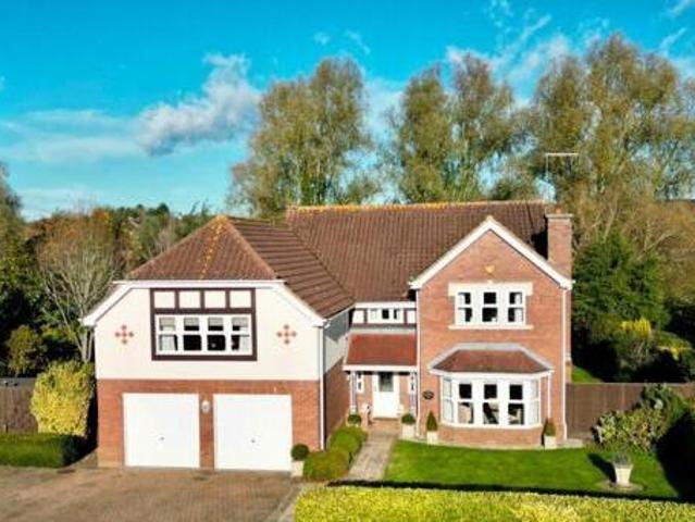 House for sale in Northampton, Northamptonshire